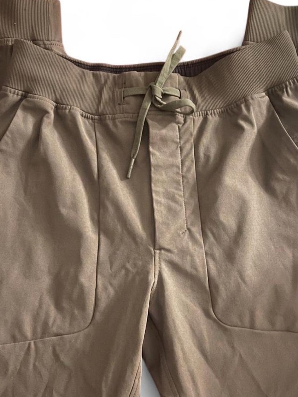 Lululemon: Women’s Joggers